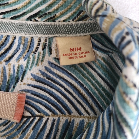 Tommy Bahama 100% silk men's tropical palms shirt - Picture 5 of 6
